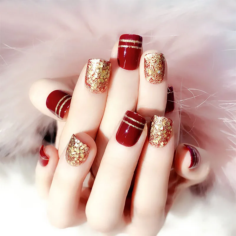 24шт Короткие нейл-арты винно-красного цвета Короткие накладные ногти с золотым блеском Свадебные ногти цвета шампанского Полная посадка и комфорт для ногтей