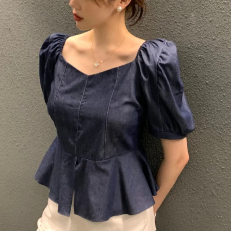 Винтажная Элегантная блузка с вырезом лодочкой на плечах, рубашка с коротким рукавом и оборками на талии, Летний Корейский шикарный женский топ 2023 года